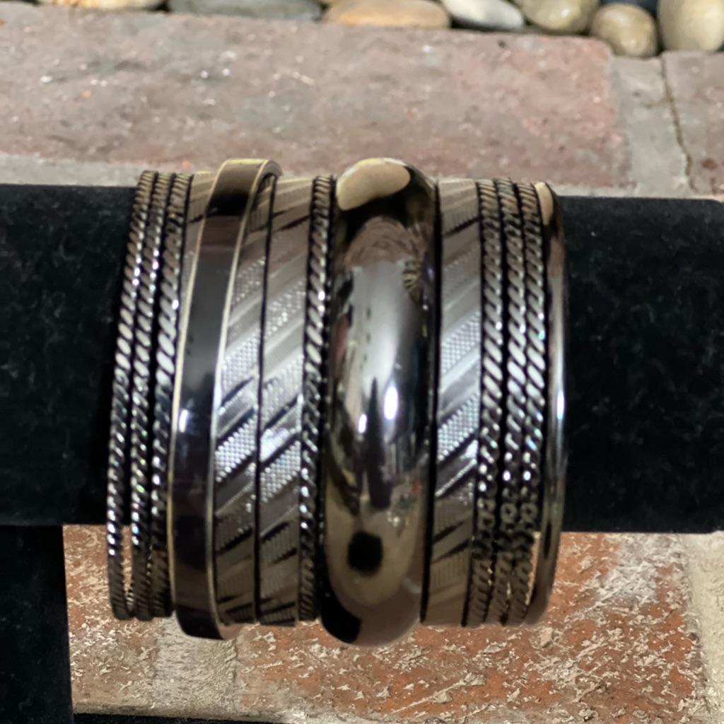 Dark Black/Silver Bangle Set
